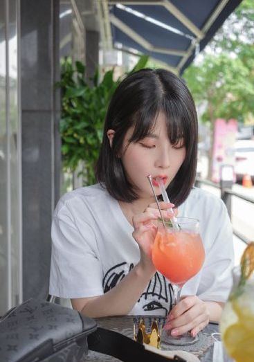 和女友闺蜜疯狂做爰_蓝光在线观看完整版