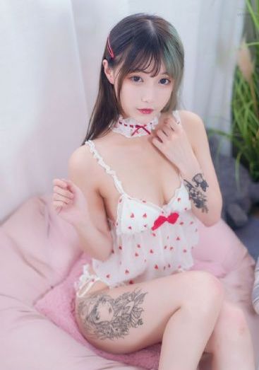 久久久久久免费女人体_BD电影全集观看