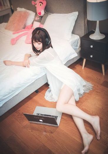 什么软件可以免费看美女_蓝光在线播放观看