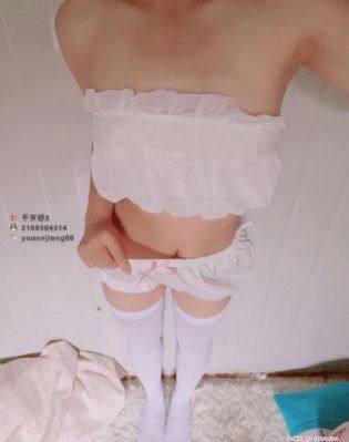 被轮番调教的清纯少女_4K韩国电影在线观看