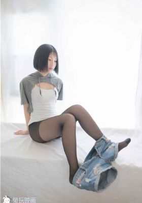 女厕偷拍xxxxxhd_老版国语字幕
