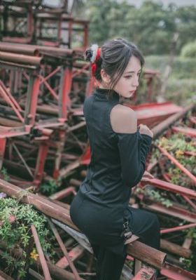 岳的手伸进我内裤里的视频_1080P神马在线观看